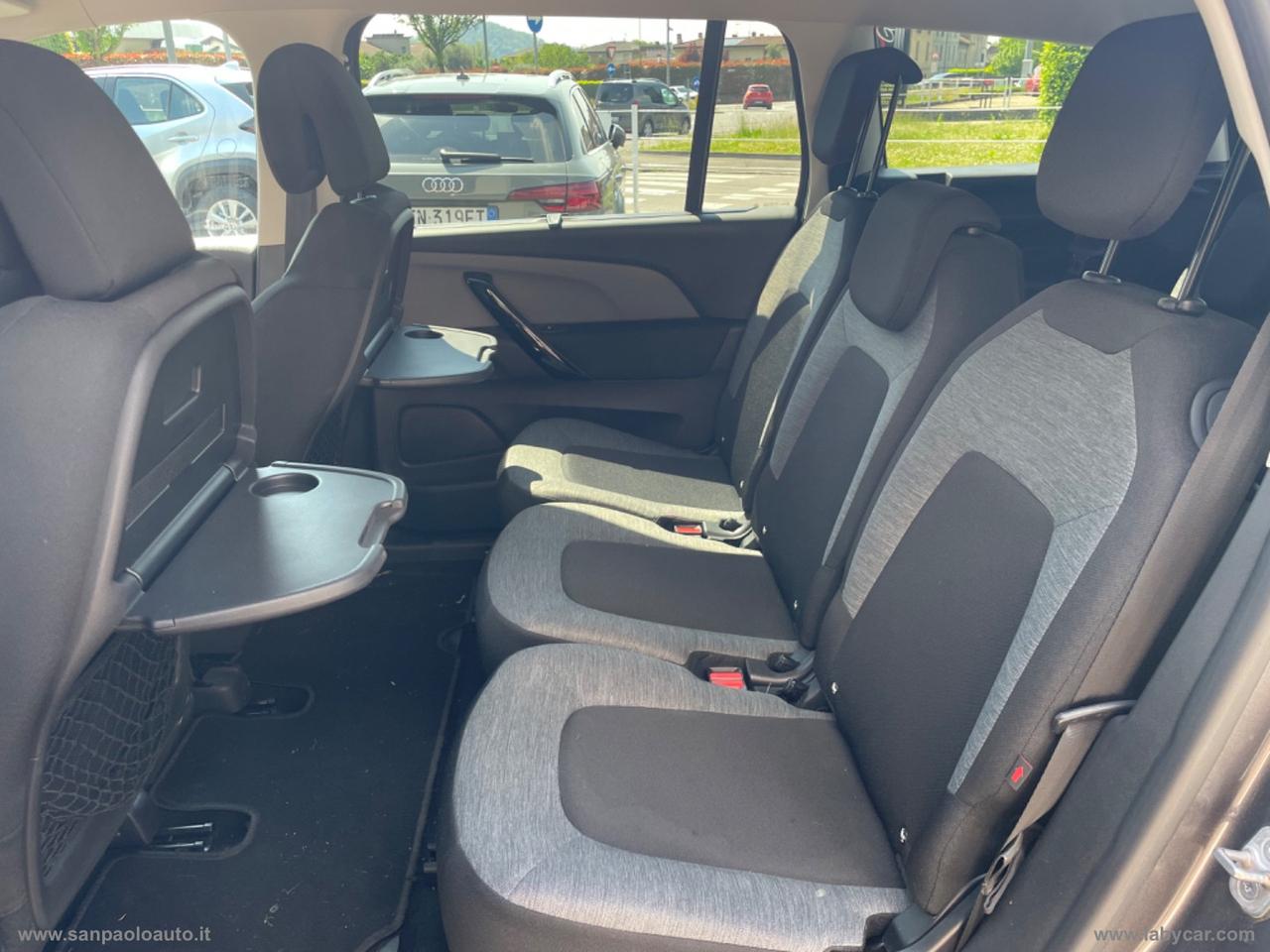 CITROEN Grand C4 S.T. PureTech 130 S&S Shine