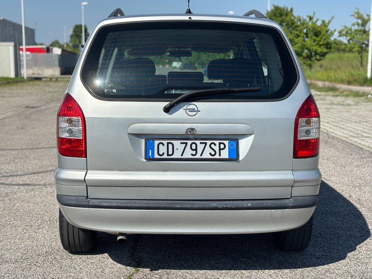 Opel Zafira 1.6 16V cat Elegance