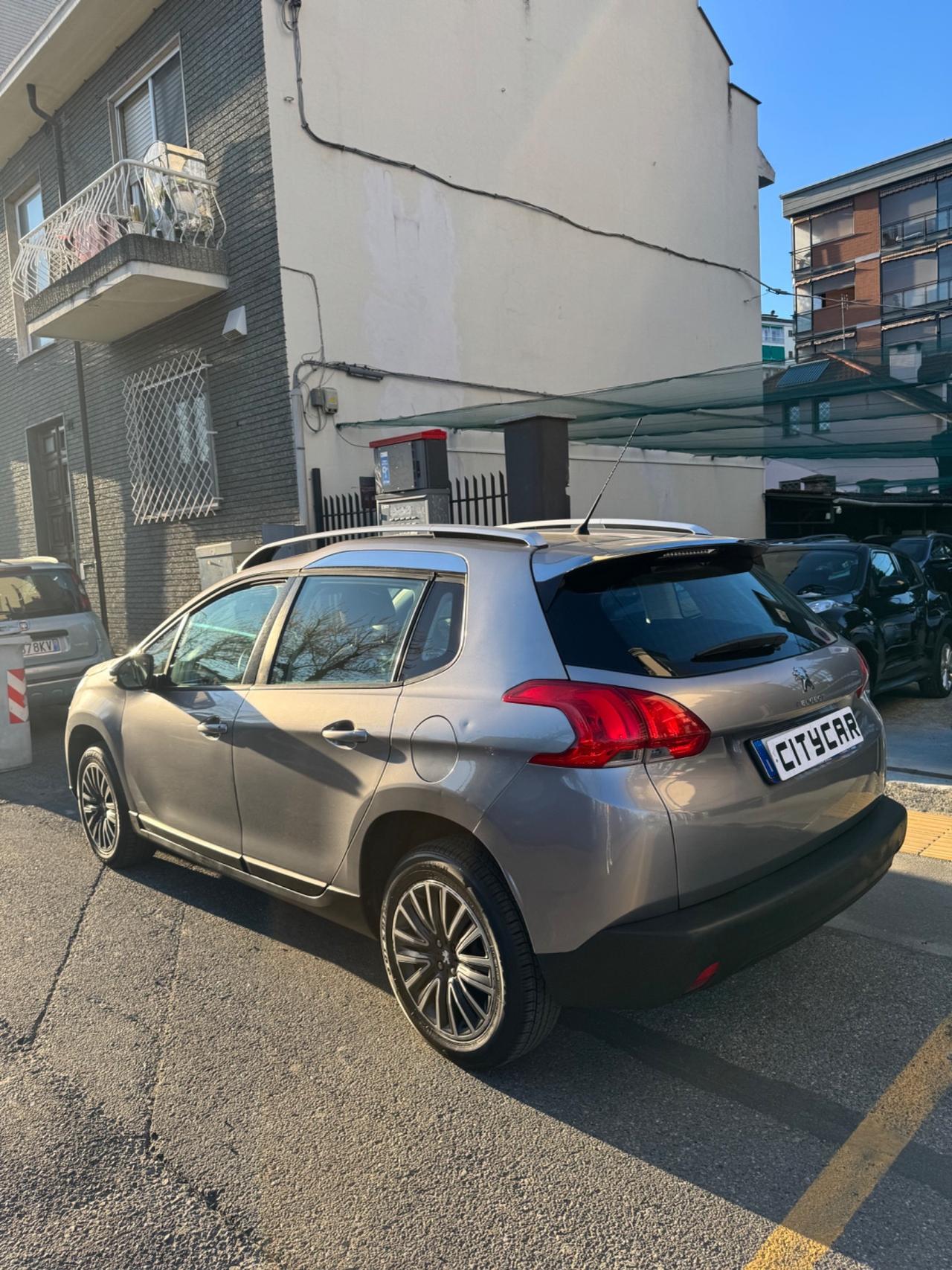 Peugeot 2008 benz euro6 1.2 82 cv