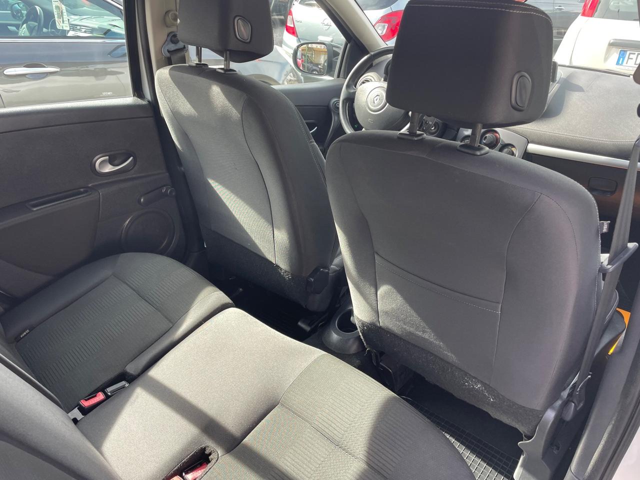 RENAULT CLIO 1.2 GPL 75 (CV) 2010