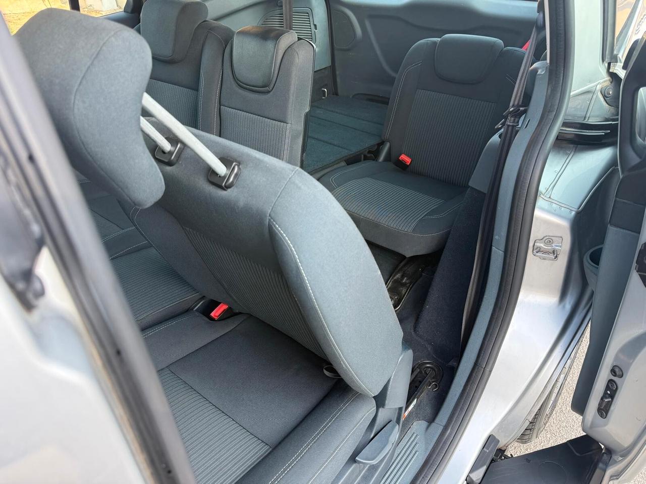 Ford Grand C-Max 7 Posti Titanium