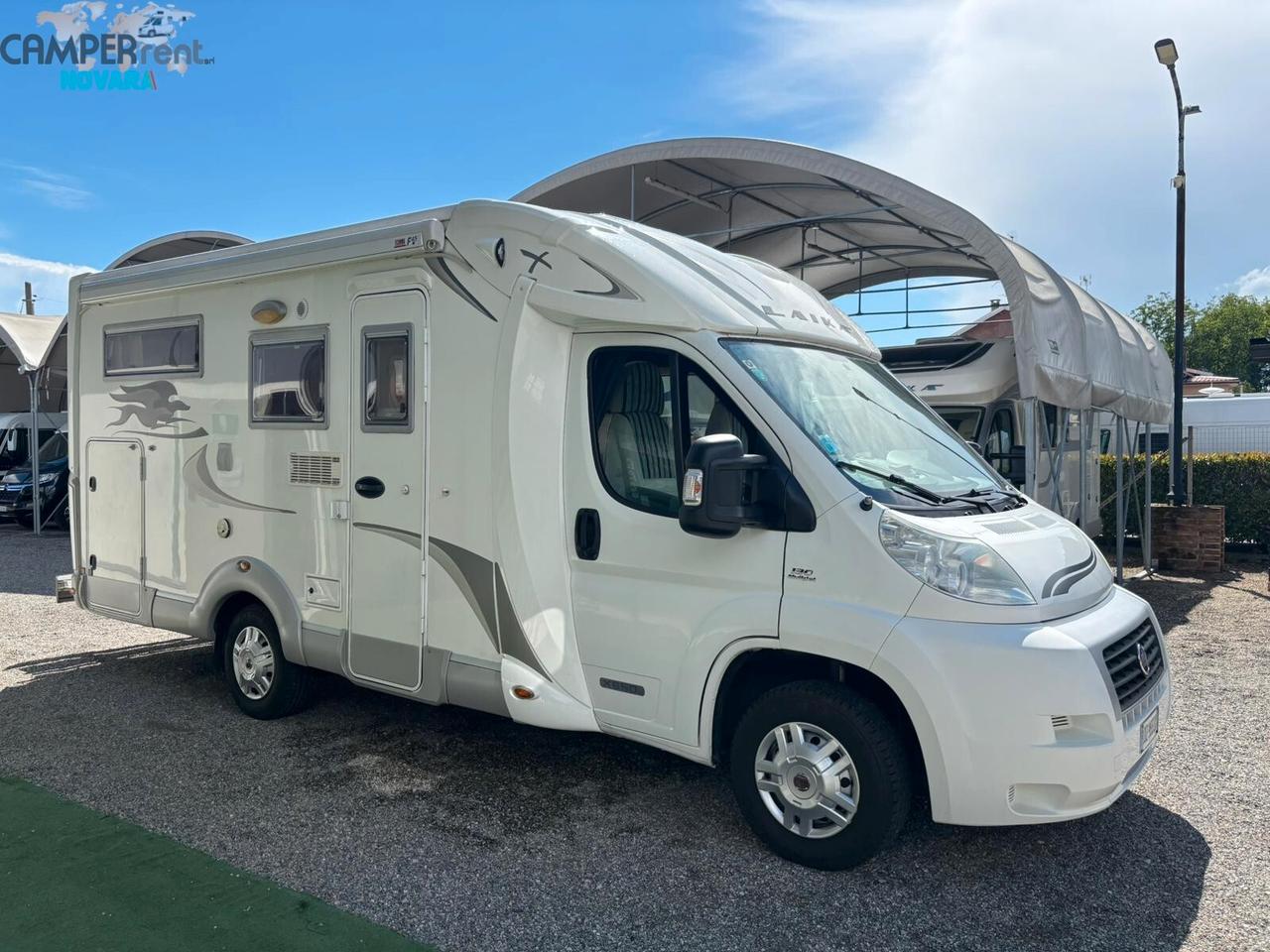LAIKA X650 R - SEMINTEGRALE CON LETTI GEMELLI IN CODA ED AMPIO GARAGE