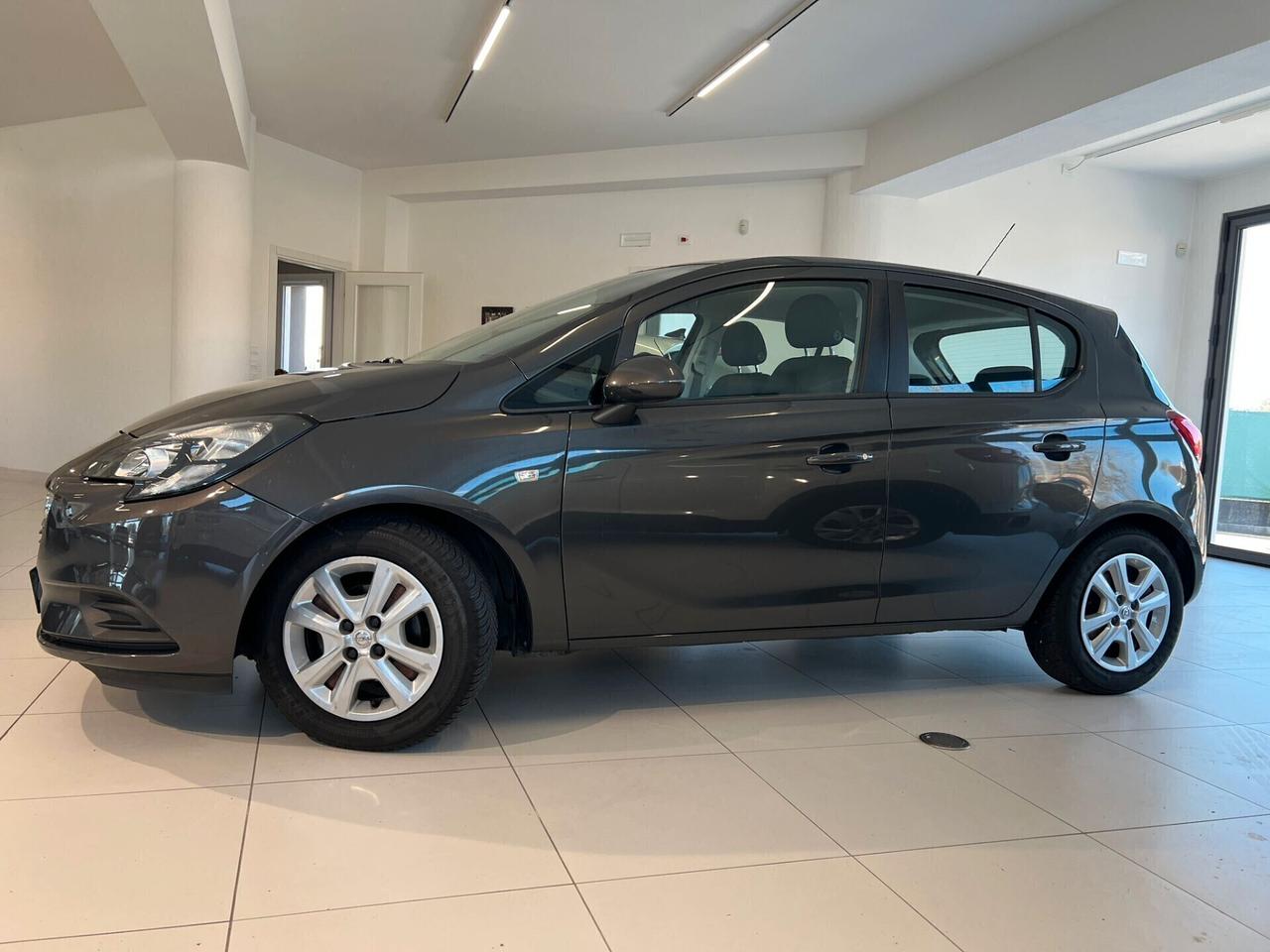 Opel Corsa 1.2 5 porte