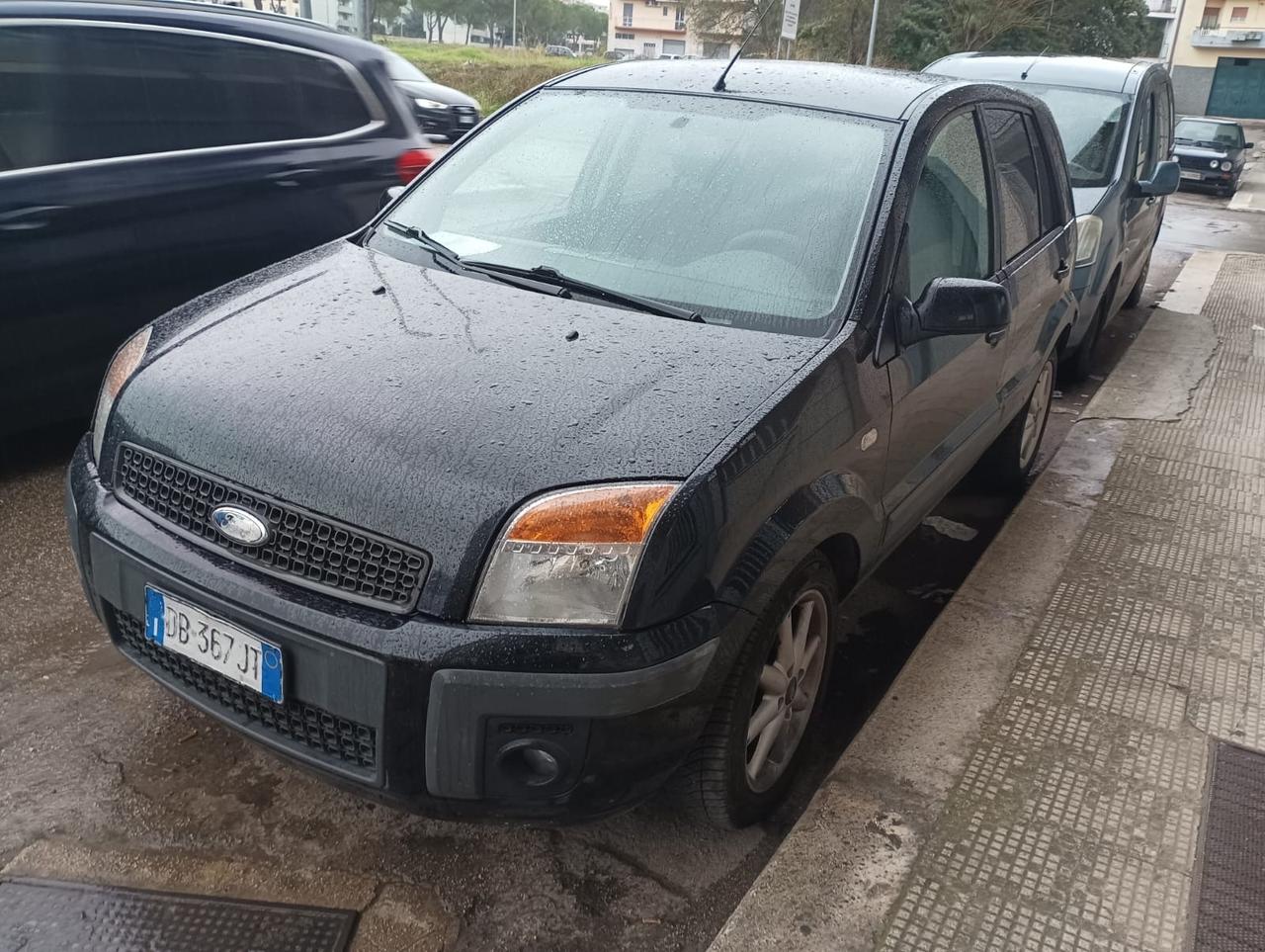 Ford Fusion 1.4 TDCi 5p. Collection