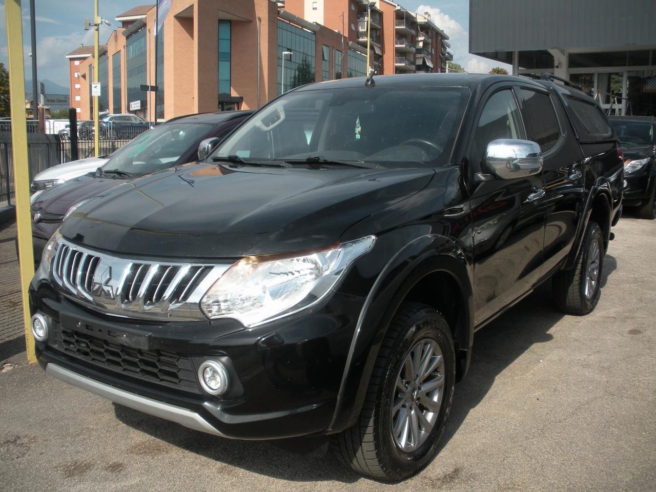 Mitsubishi L200 2.4 DI-D/181CV Double Cab Intense Super Select