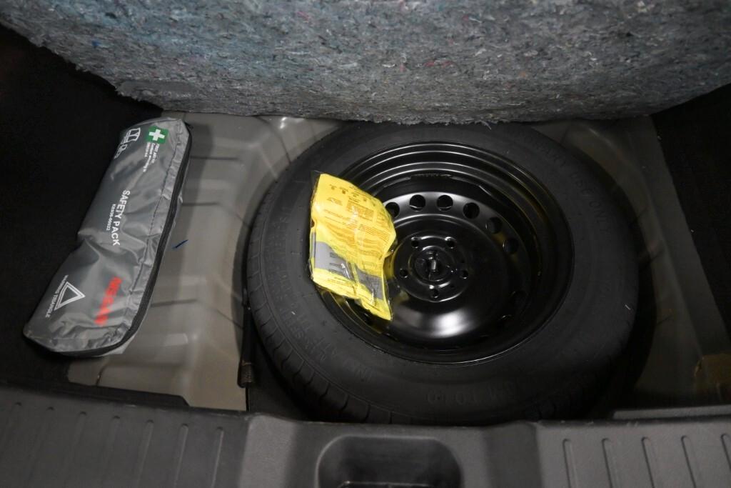 NISSAN JUKE 1.0 DIG-T 114CV 6M. N-CONNECTA ( MIRROR - PDC - NAVI - FARI LED - TELECAMERA POST. - DIGITALE COCKPIT )