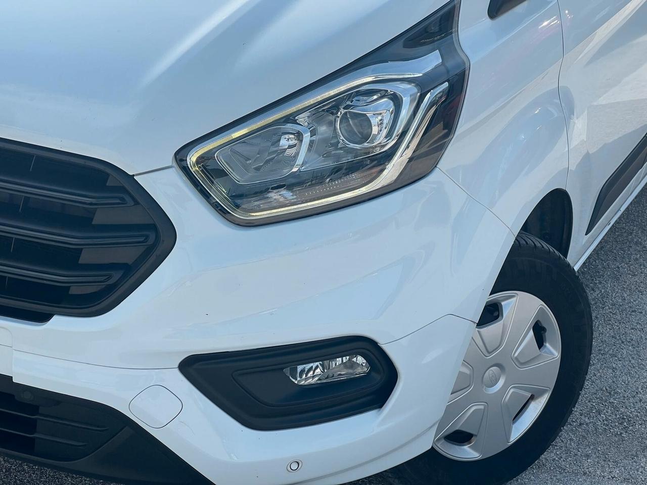 Ford Transit Custom 340 2.0 TDCi 130 PC Furgone