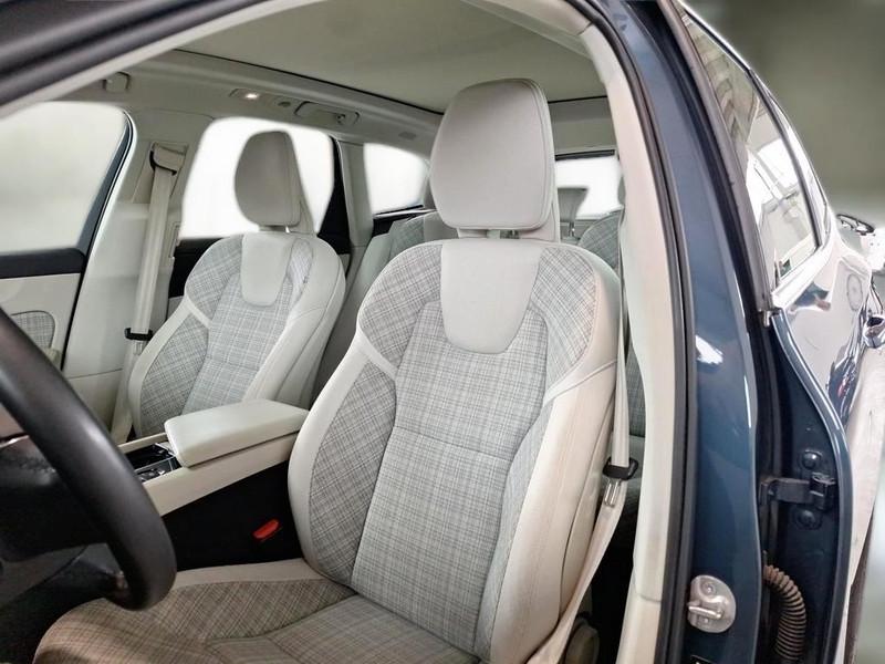 VOLVO XC60 T6 PLUG-IN AWD AUTO CORE SUV