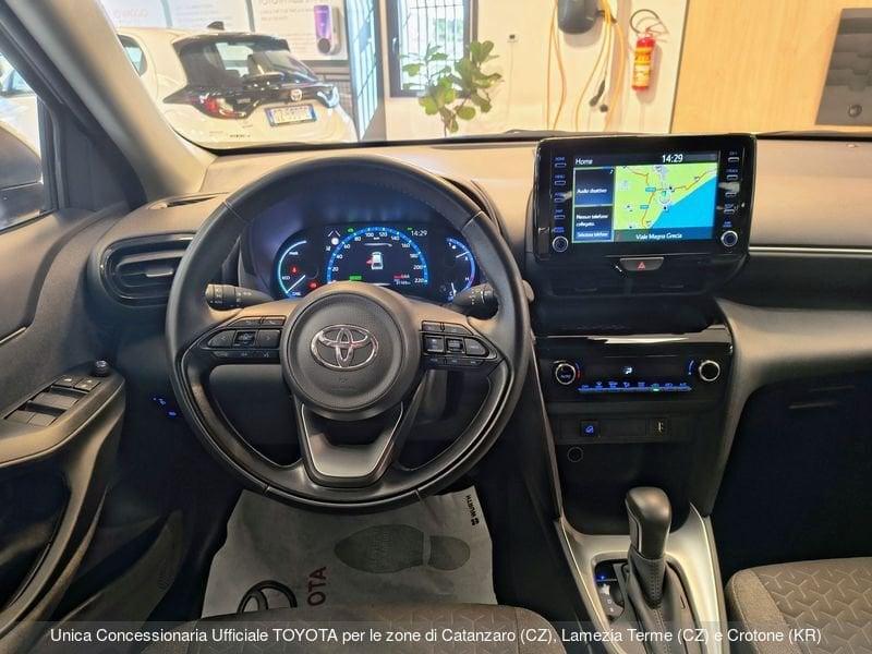 Toyota Yaris Cross 1.5 Hybrid 5p. E-CVT AWD-i Business