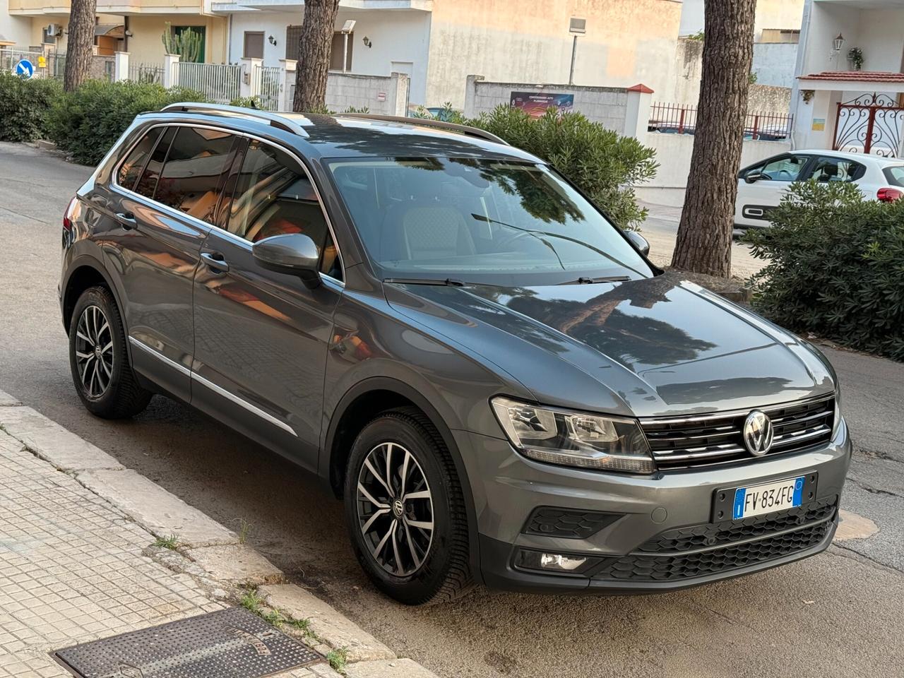 VW Tiguan 2.0 TDI *DSG 150CV NAVI CARPLAY - 2019