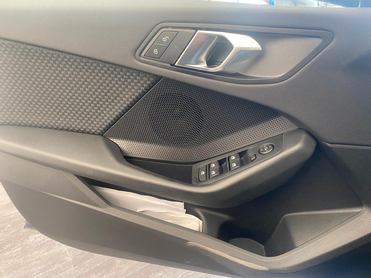 Bmw 118 118i 5p. Business Advantage