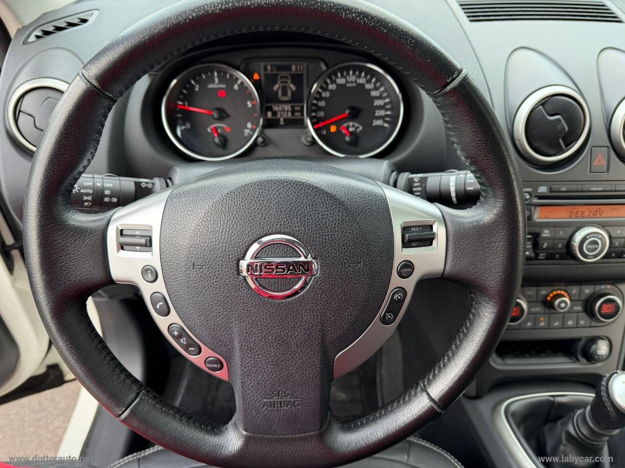 NISSAN Qashqai 1.6 dCi Tekna 4WD