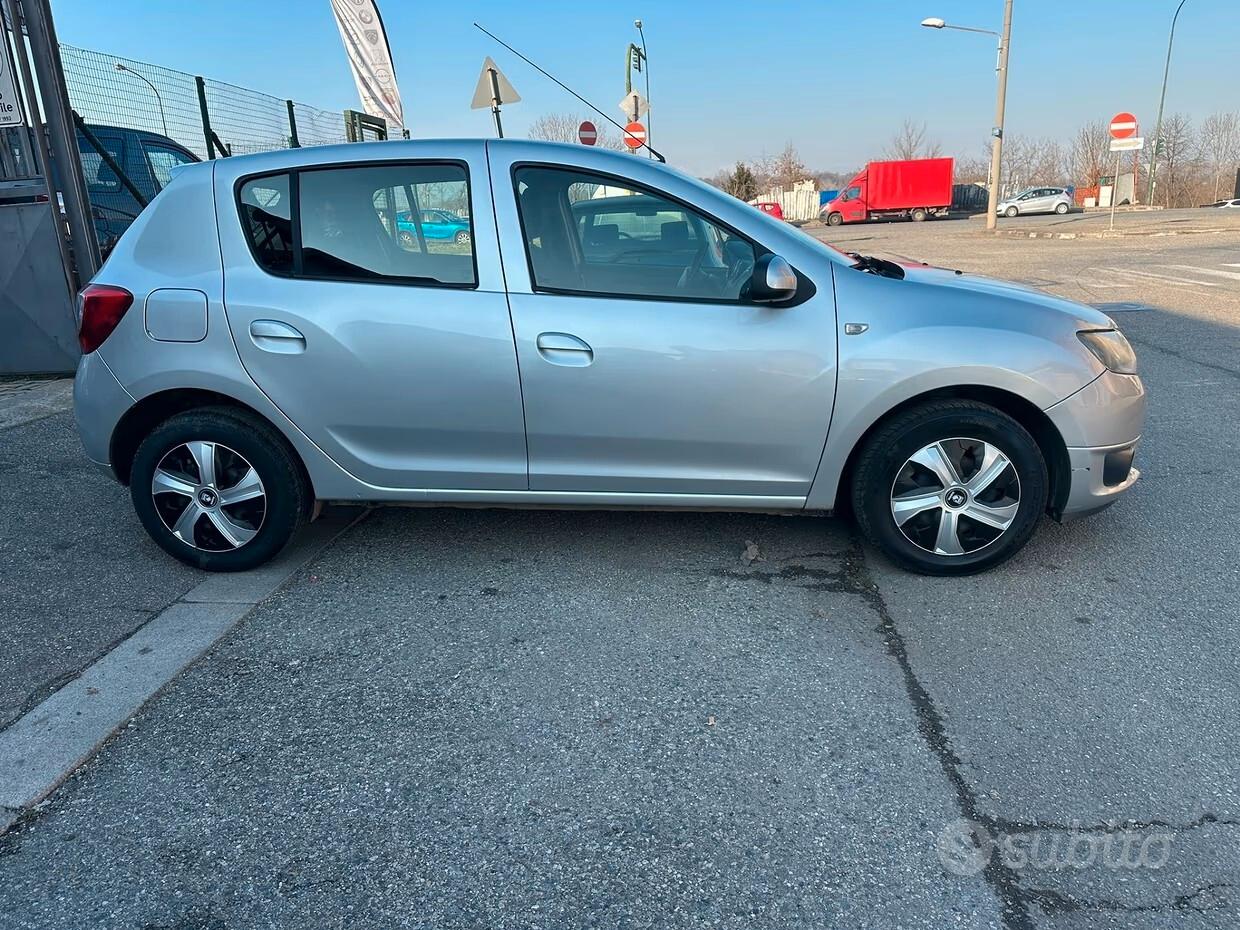 Dacia Sandero 1.5 dCi 8V 75CV Extra