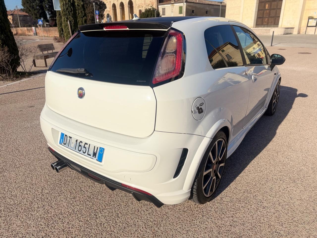 ABARTH GRANDE PUNTO 1.4t-JET €5000