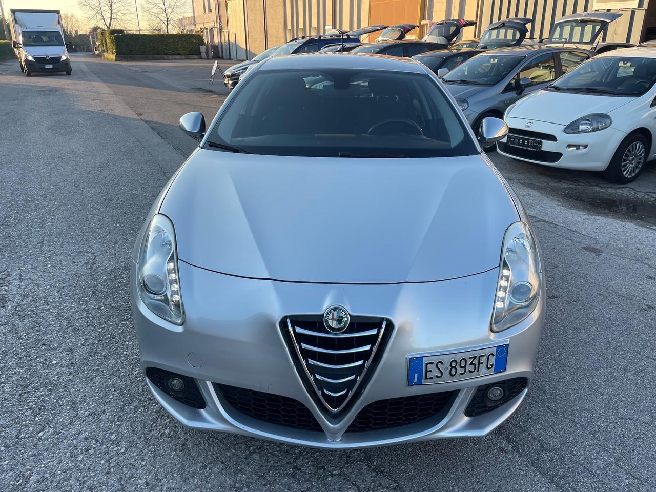 Alfa Romeo Giulietta 1.4Neopatentati GPL