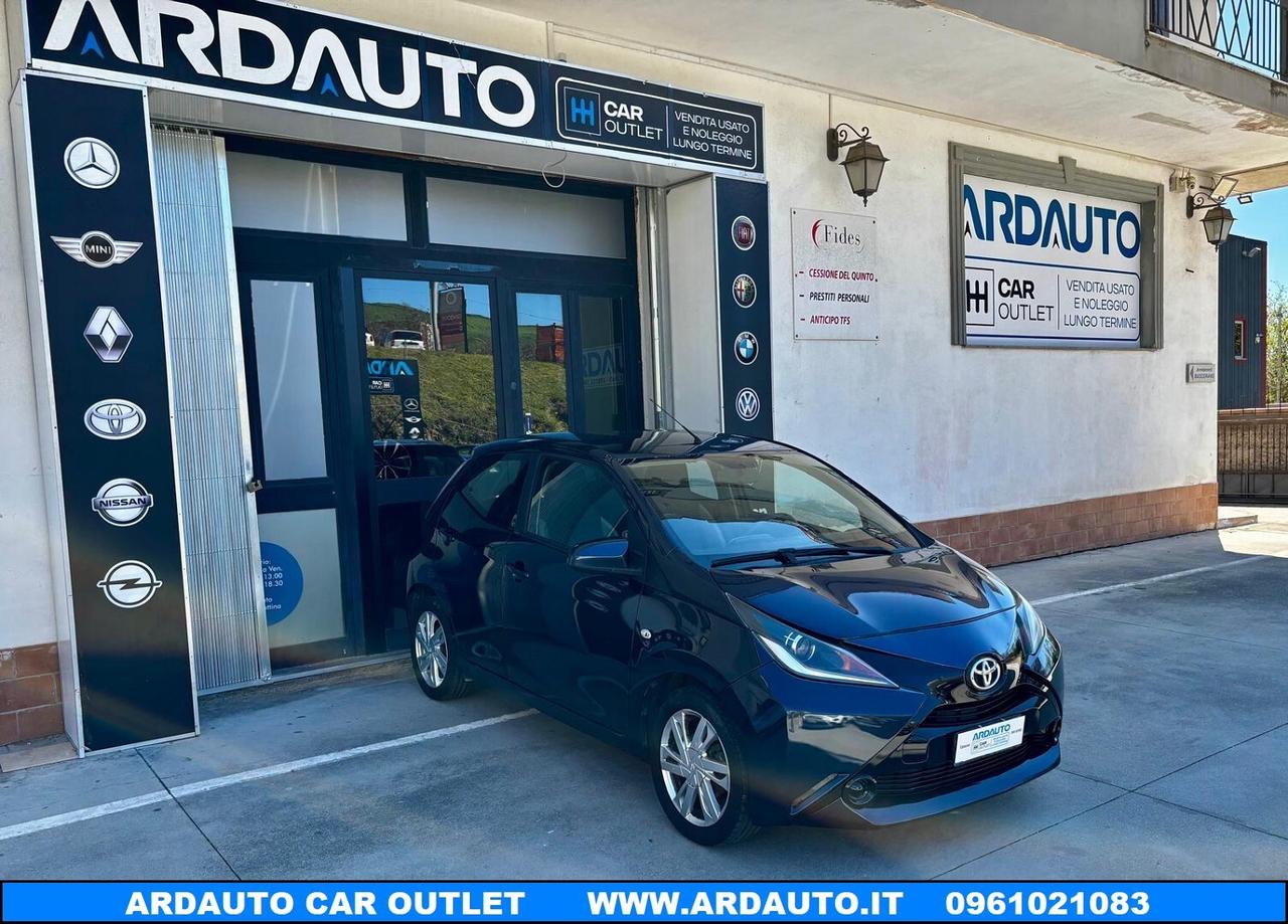 Toyota Aygo 1.0 VVT-I X-BLACK 69 CV