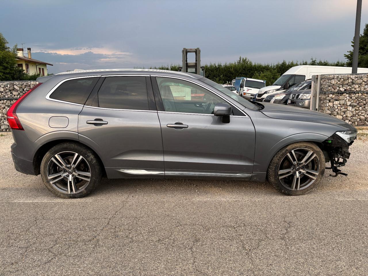 Volvo XC 60 XC60 T6 Recharge Plug-in Hybrid AWD Inscription Expression