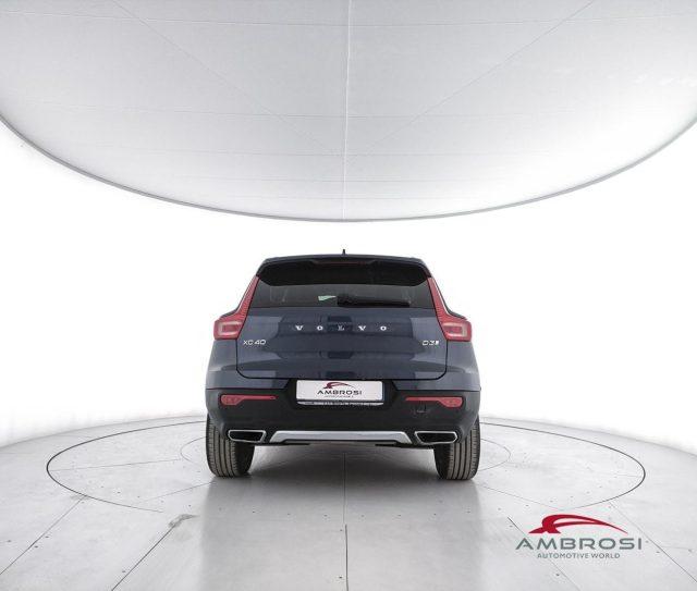 VOLVO XC40 D3 Geartronic Inscription - AUTOCARRO N1