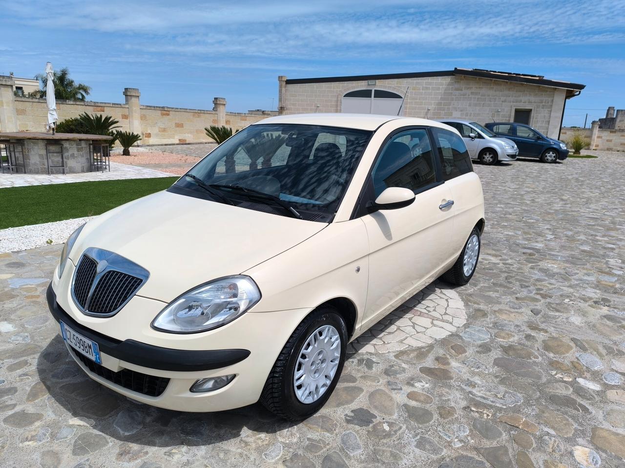 Lancia Ypsilon 1.2 perfetta full optional