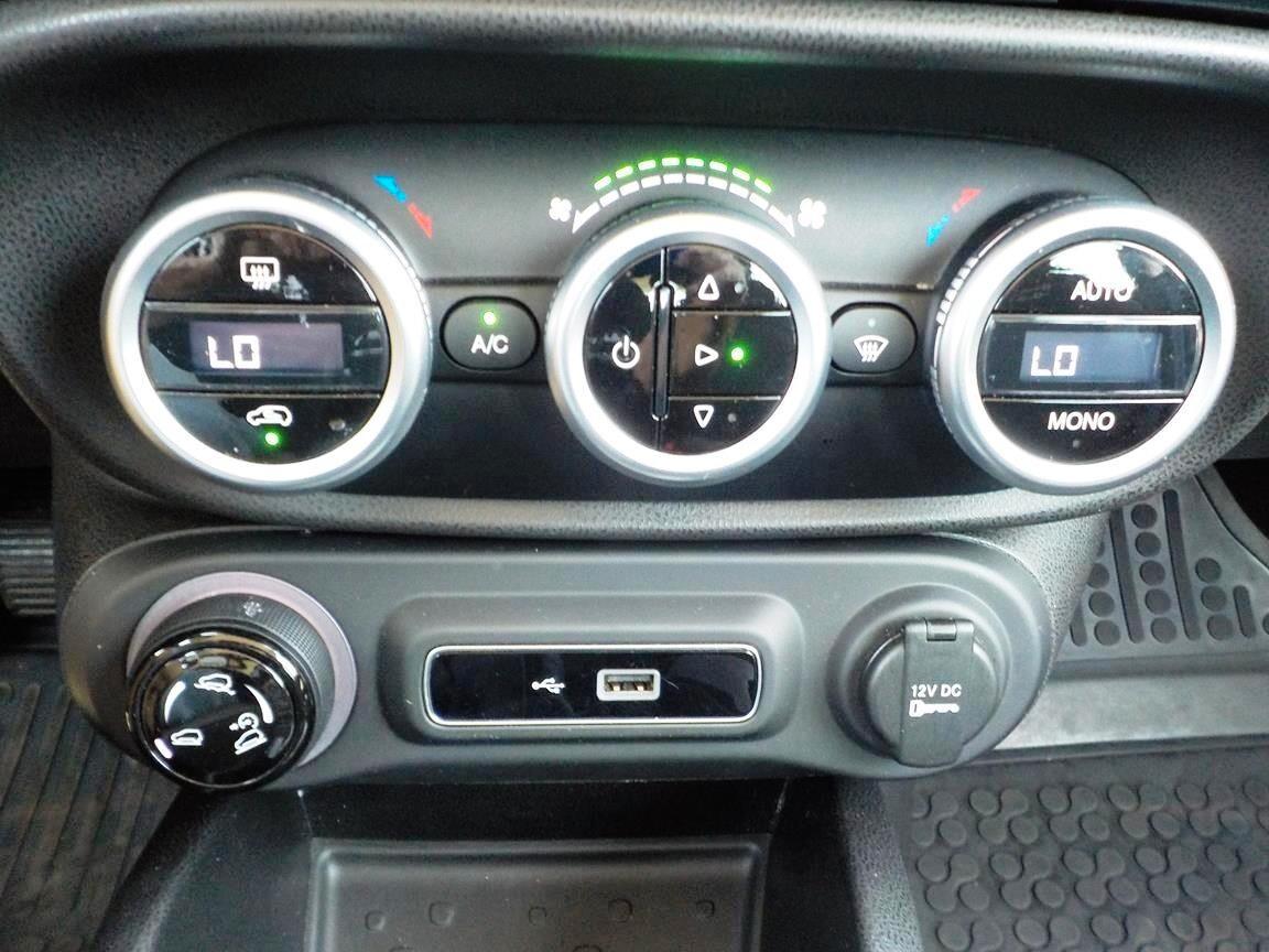 Fiat 500L 1.4 95 CV Cross