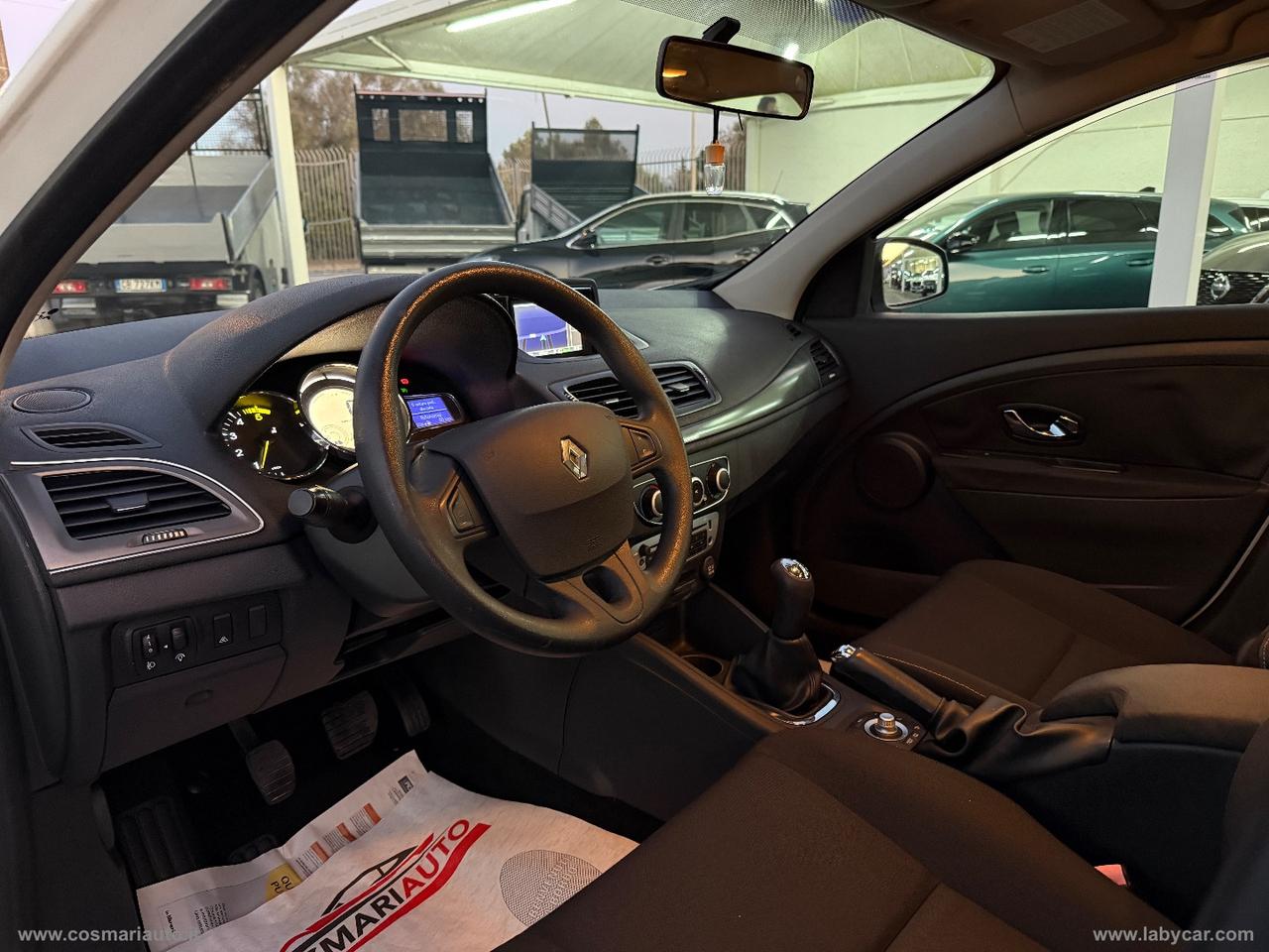 RENAULT Mégane 1.5 dCi 90 CV SporTour Wave