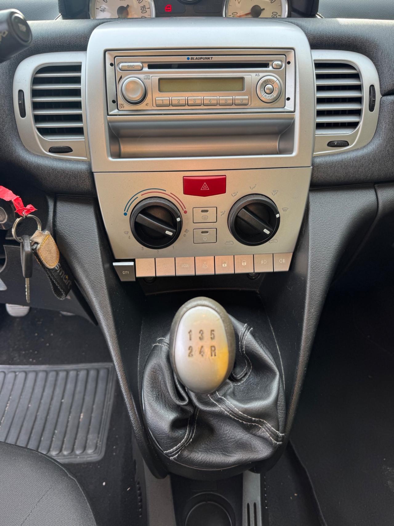 Lancia Ypsilon 1.2 69 PLATINUM