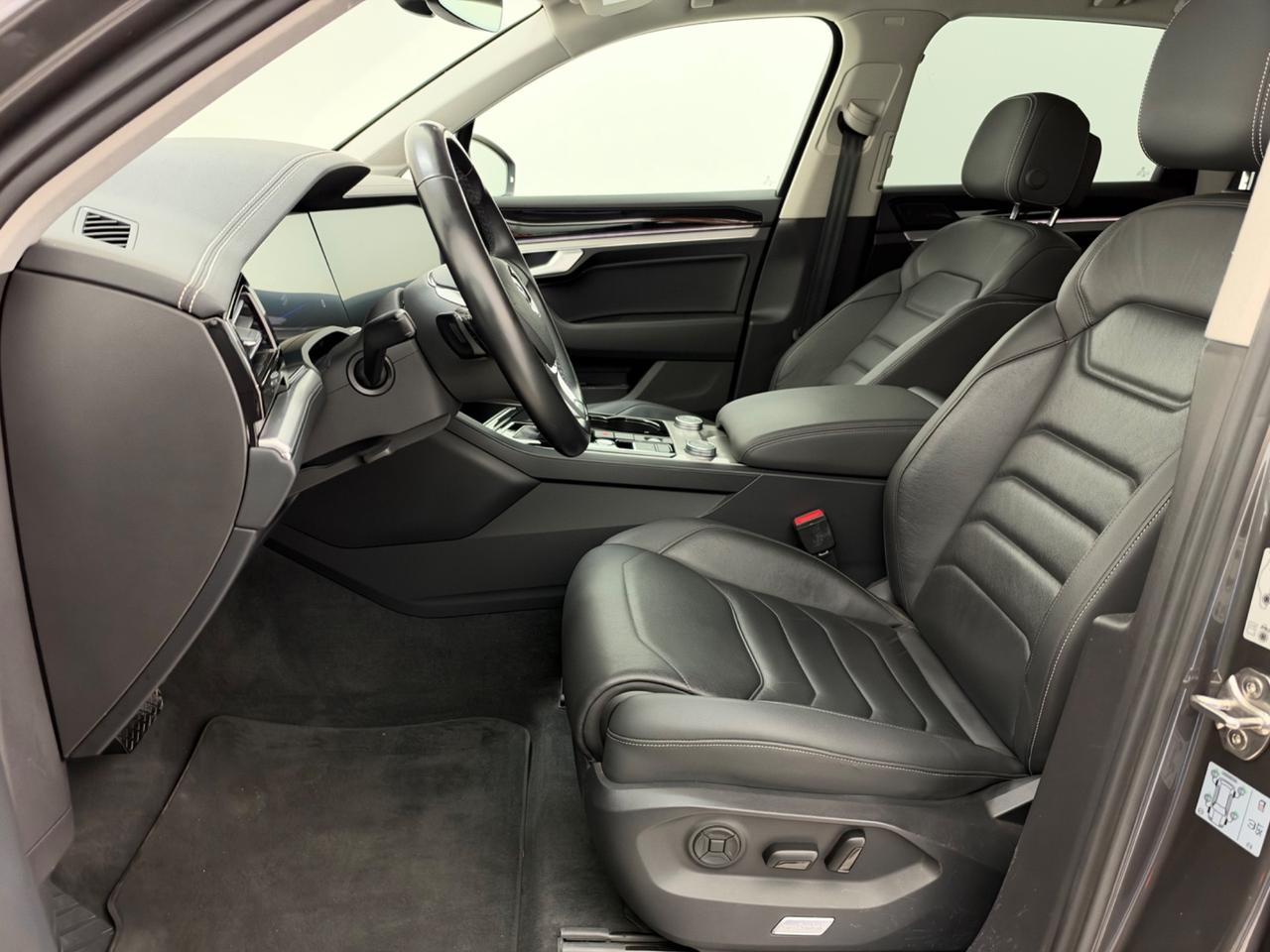Volkswagen Touareg 3.0 V6 TDI 231cv