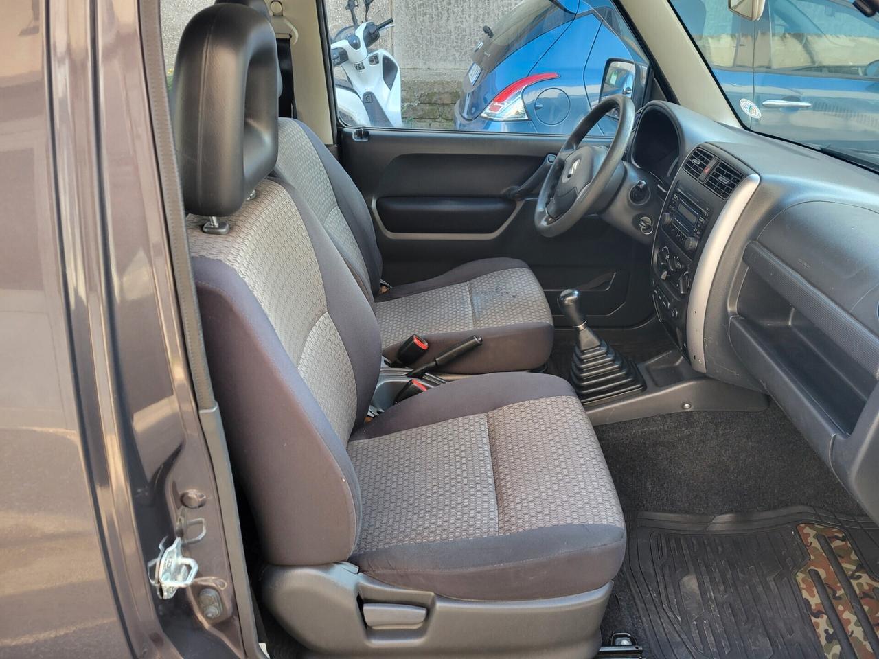 Suzuki Jimny 1.3i 16V 4WD GANCIO TRAINO EURO 5