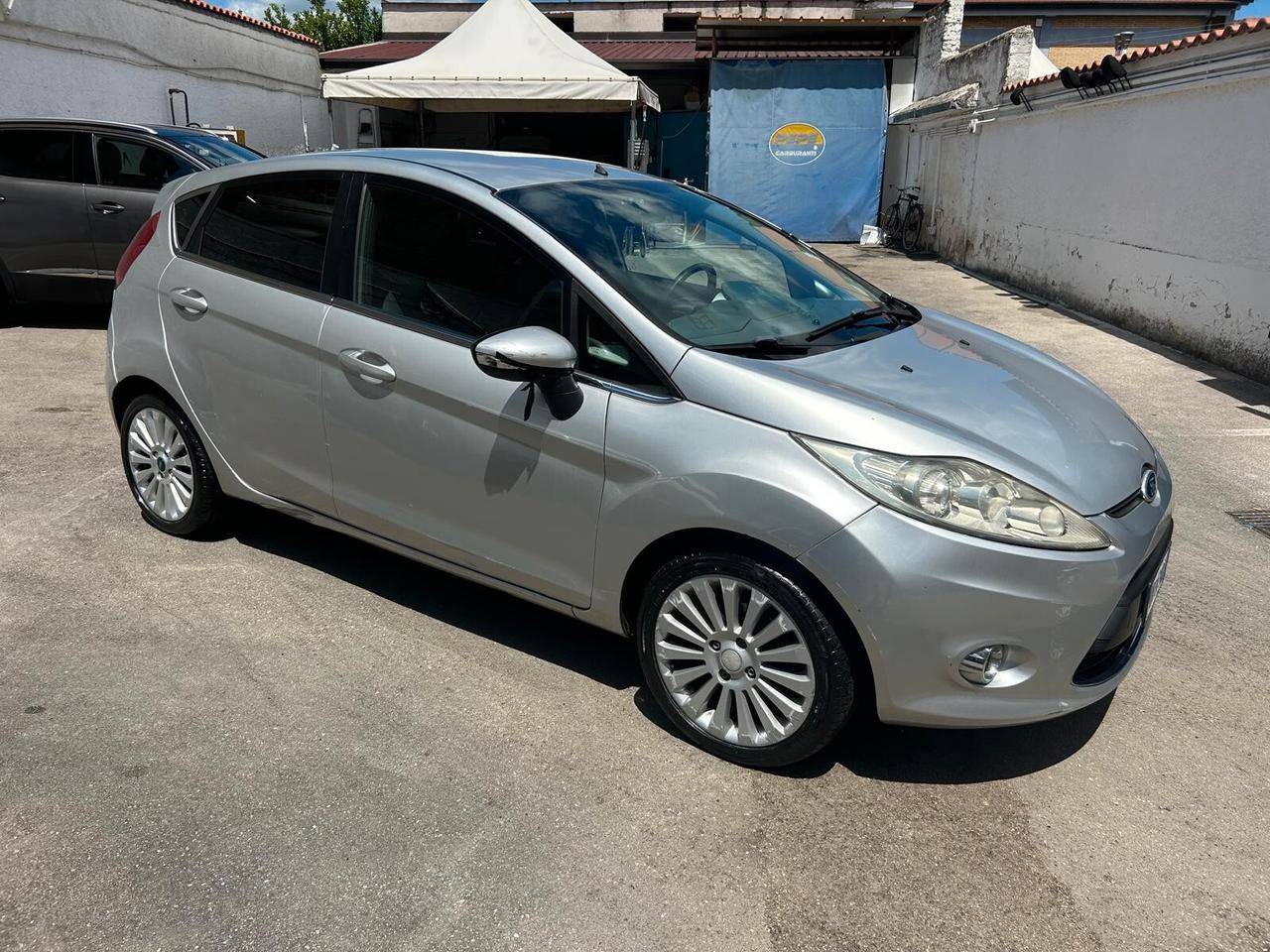 Ford Fiesta 1.4cc diesel 12 mesi garanzia-2008