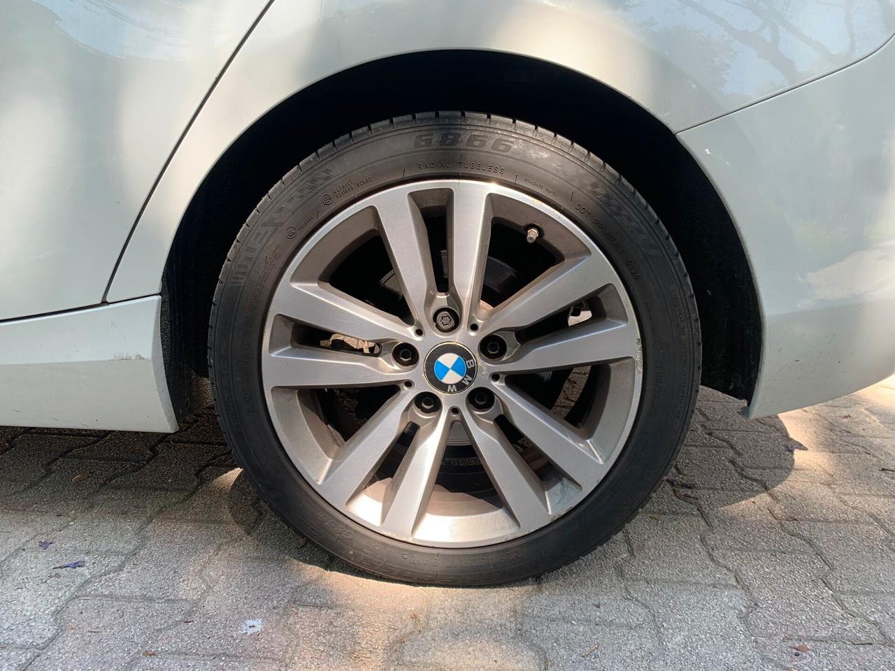 Bmw 116 5p. Advantage automatica