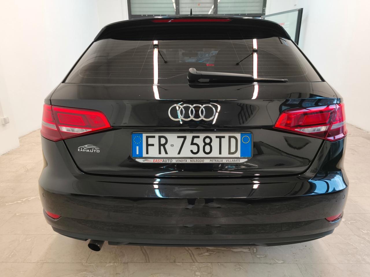 Audi A3 SPB 1.6 tdi S-tronic Navi Xenon Pdc