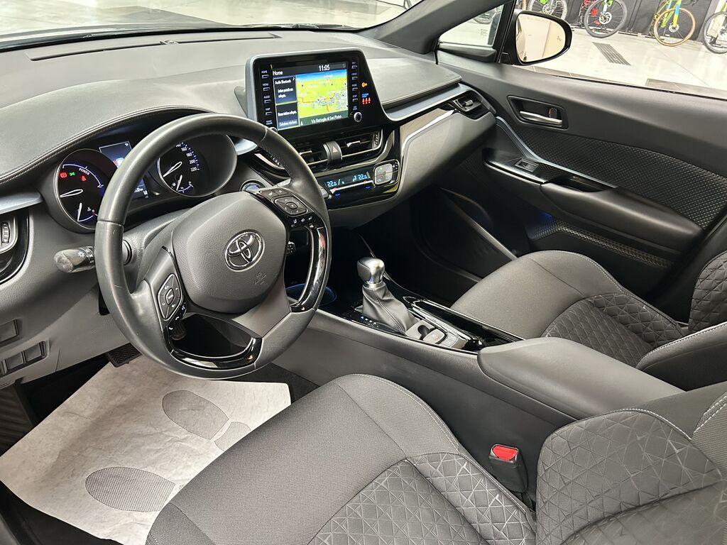 Toyota C-HR 2.0 Hybrid More Business E-CVT
