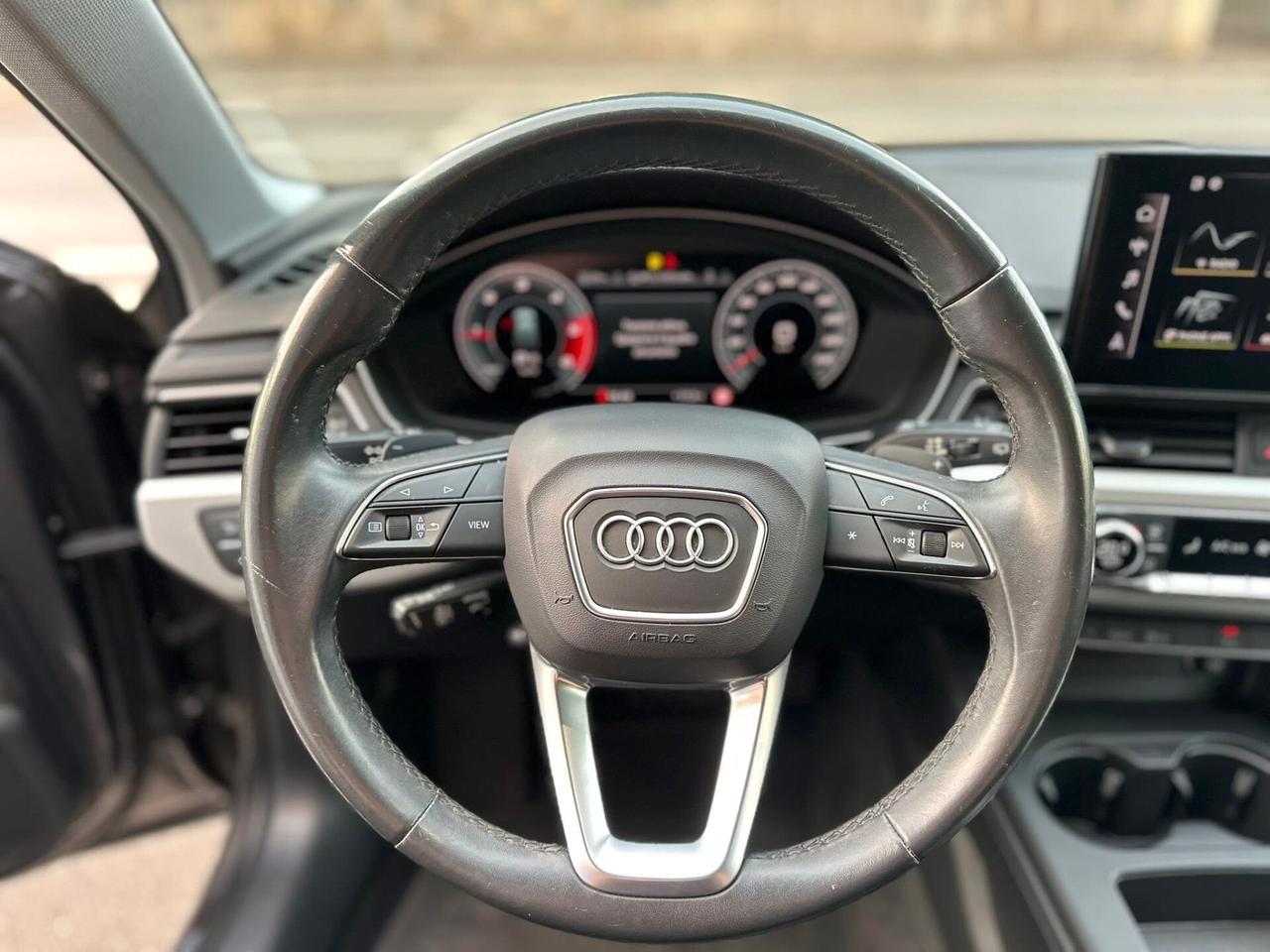 Audi A4 35 TDI/163 CV S tronic line edition