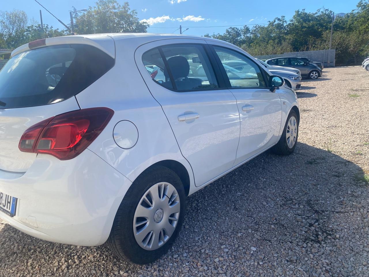 Opel Corsa 1.4 90CV 66 kW GPL Tech 5 porte b-Color