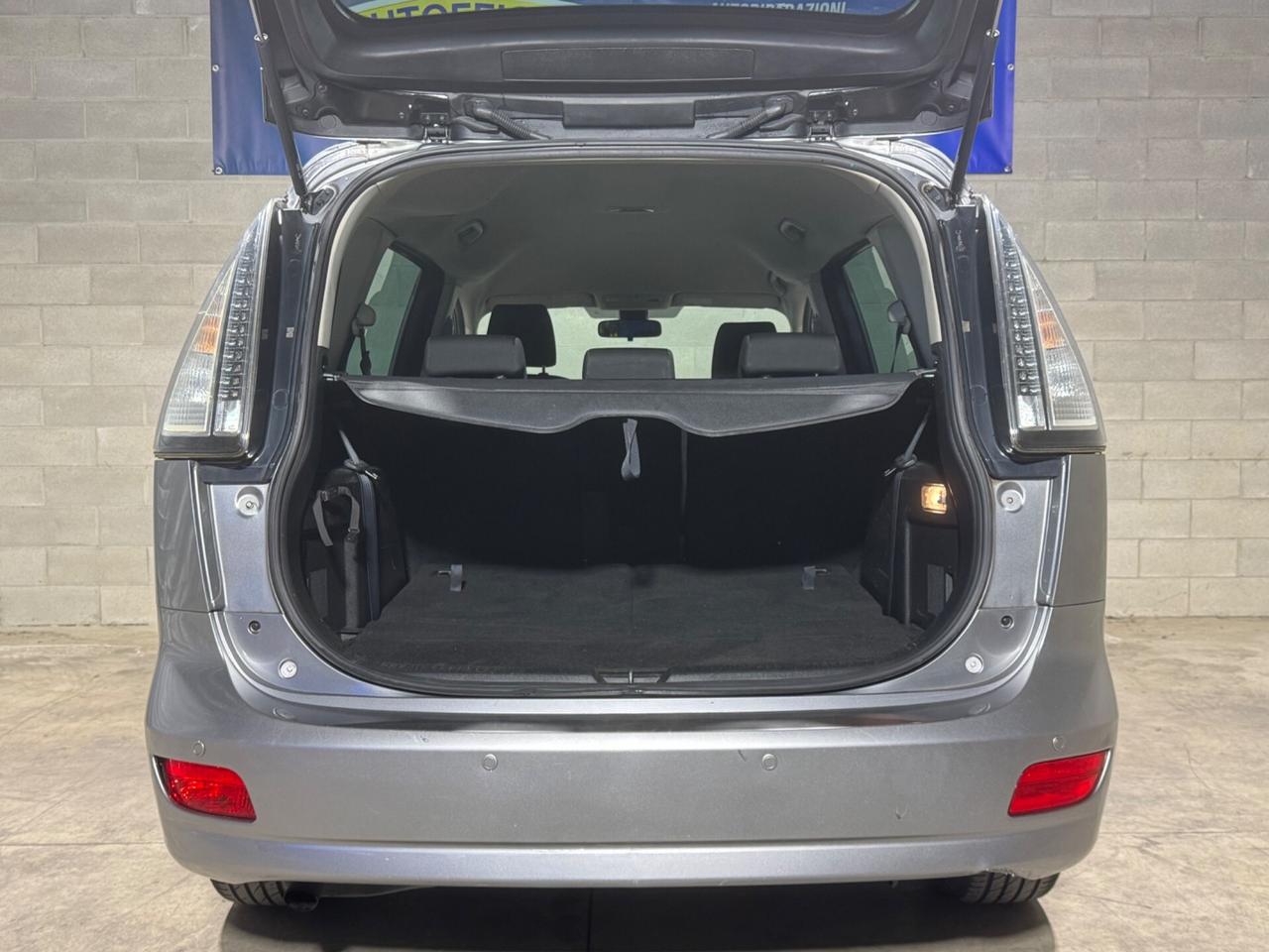 Mazda 5 2.0 MZ-CD 143CV 7 POSTI