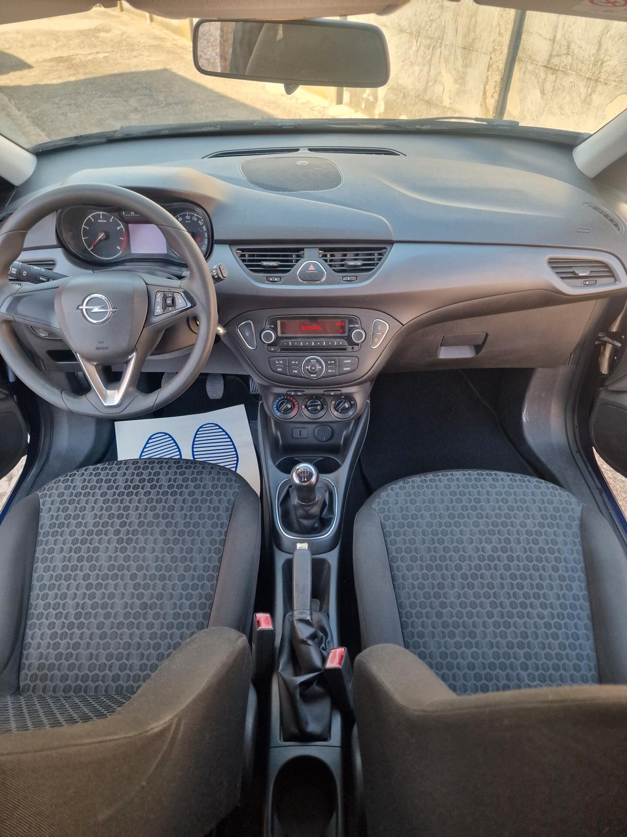 Opel Corsa 1.2 Coupé b-Color