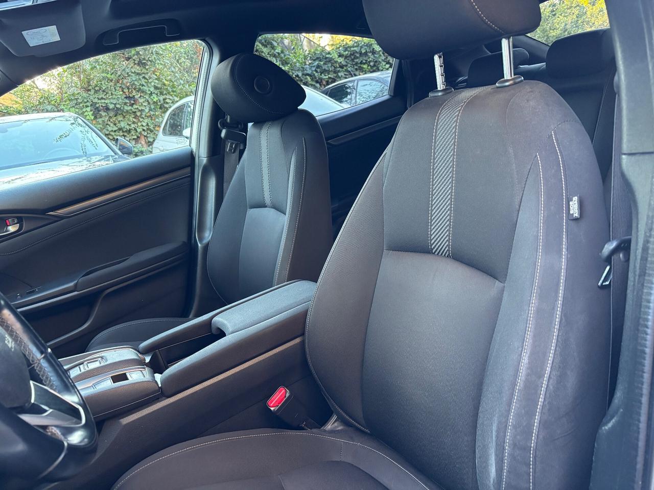 Honda Civic 1.6 5 porte Executive Premium