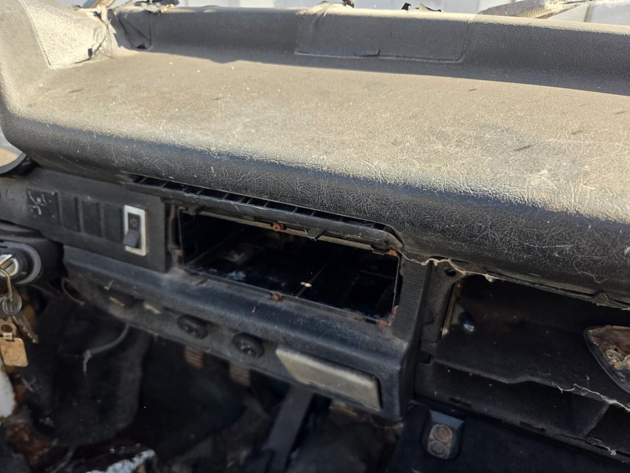 VW MAGGIOLONE CABRIO 1303 15D11 -PROGETTO DI RESTAURO -