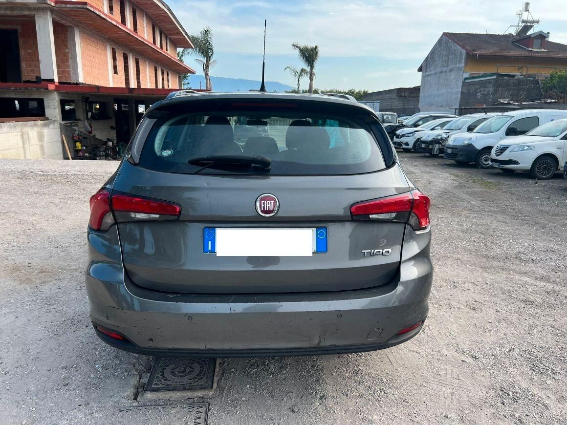 Fiat Tipo 1.4 T-Jet 120CV GPL SW Lounge