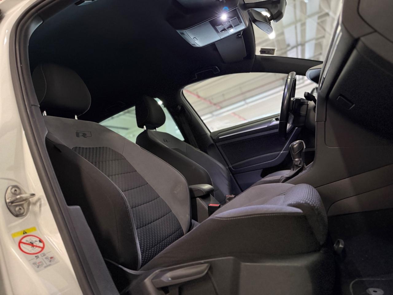 Volkswagen Golf 1.4 TSI 125CV DSG R Line