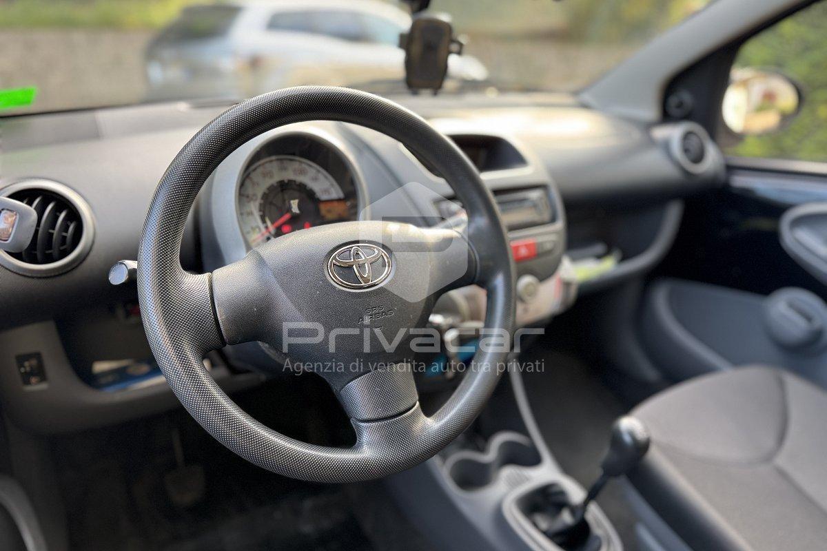 TOYOTA Aygo 1.0 12V VVT-i 3 porte Sol