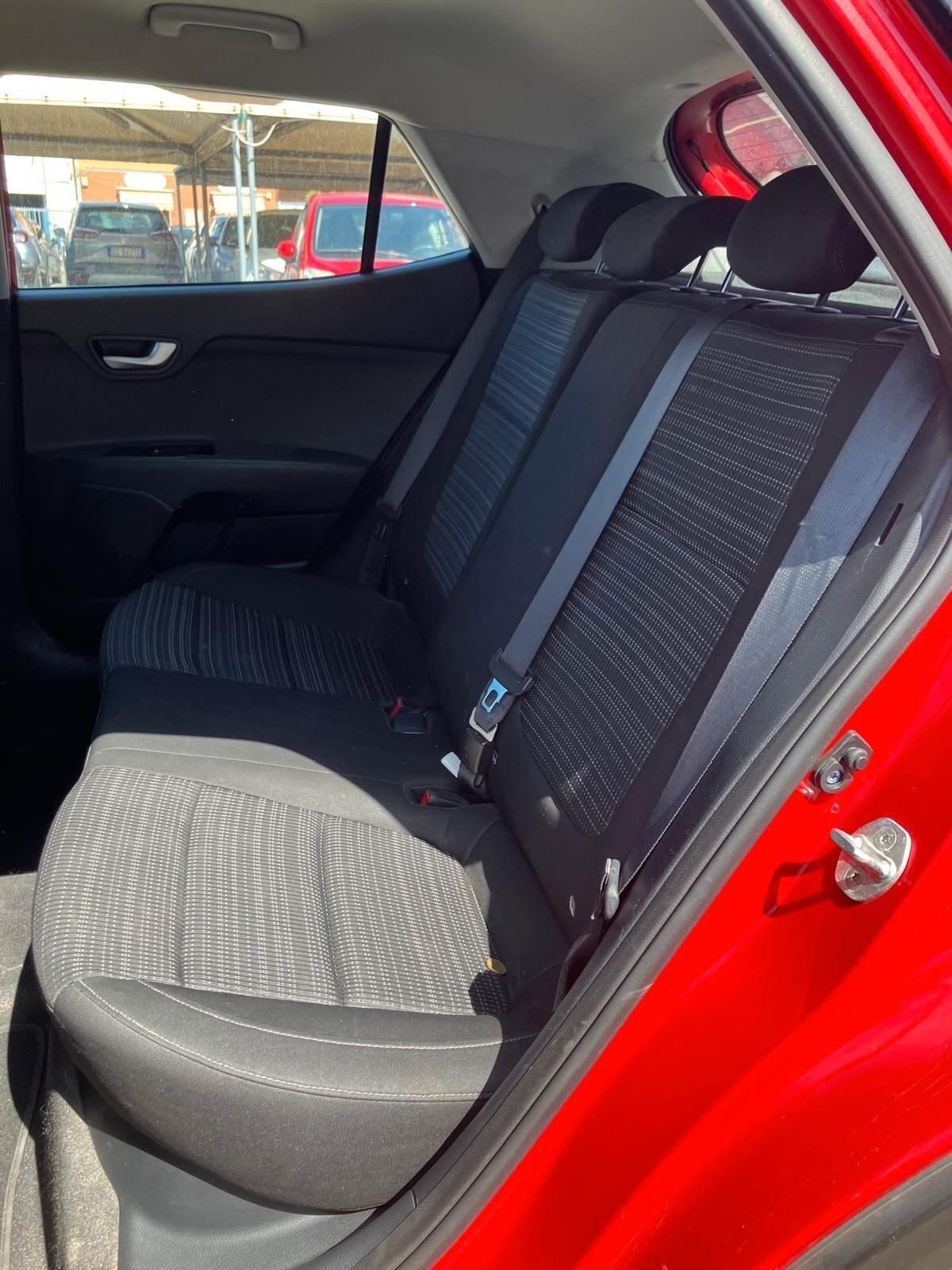 KIA STONIC 1.4 MPI 100cv Style