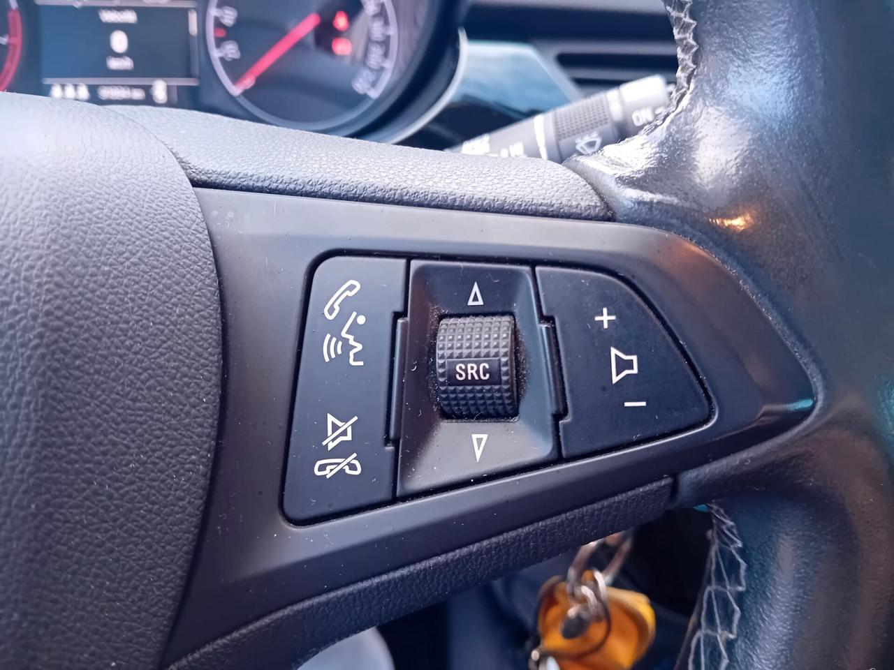 Opel Corsa 1.4 90CV GPL Tech 5 porte Innovation