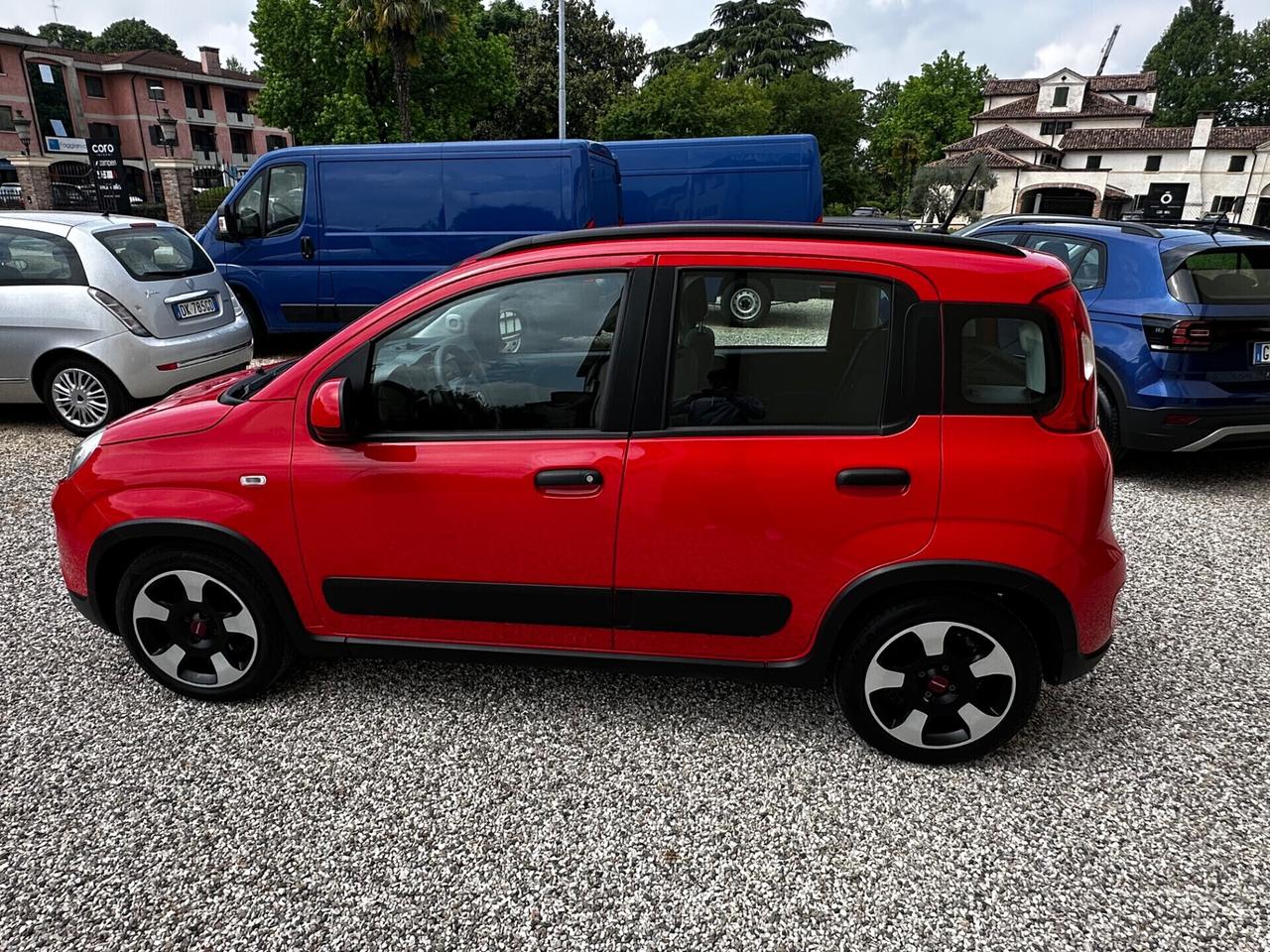 Fiat Panda 1.0 FireFly S&S Hybrid Red