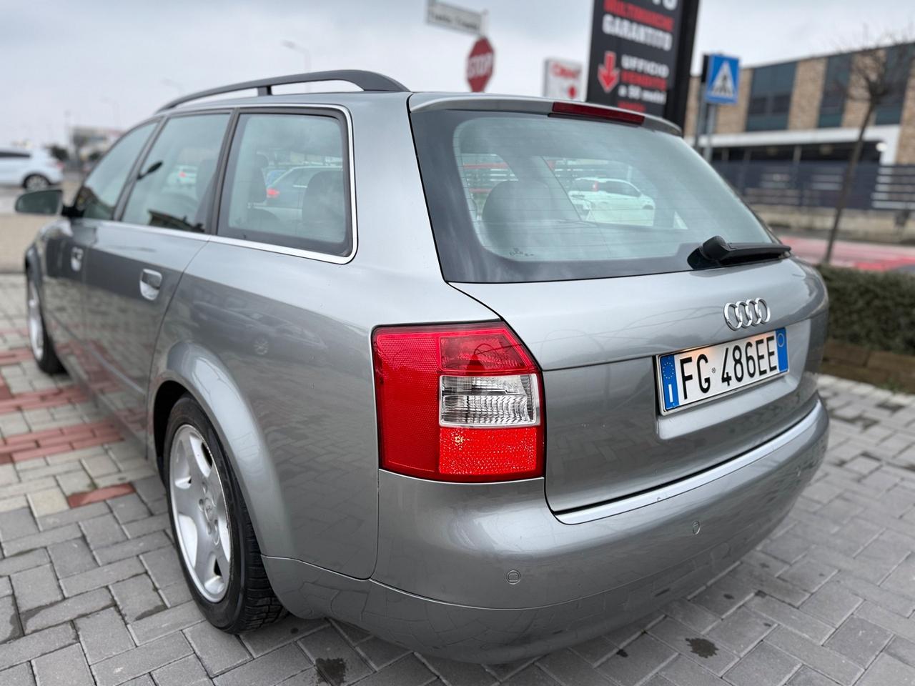 Audi A4 1.9 TDI/130CV Avant QUATTRO