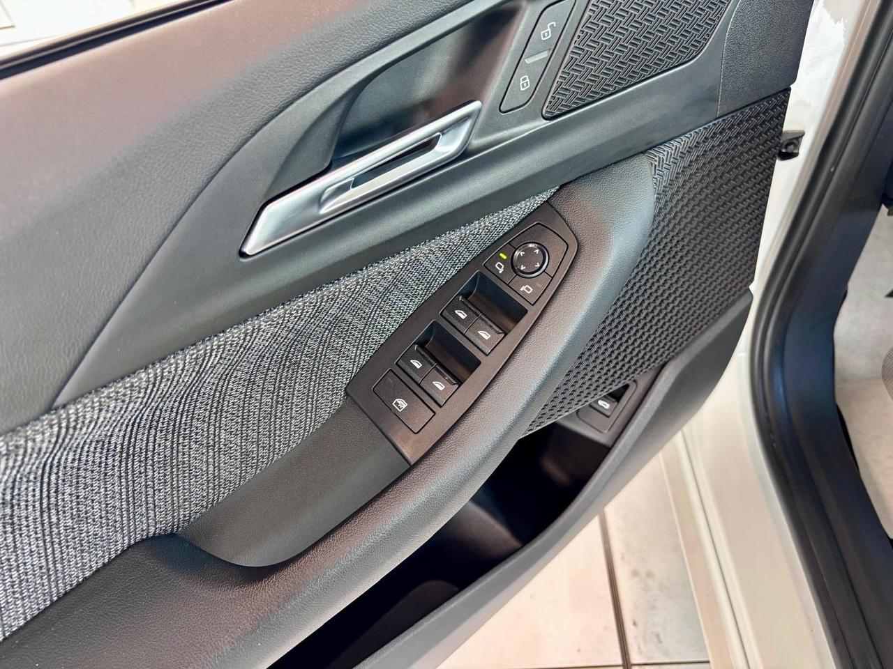 Bmw 2er Active Tourer 218d auto