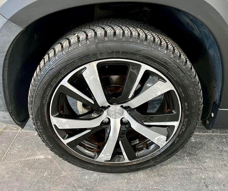 Peugeot 2008 BlueHDi 100 Allure