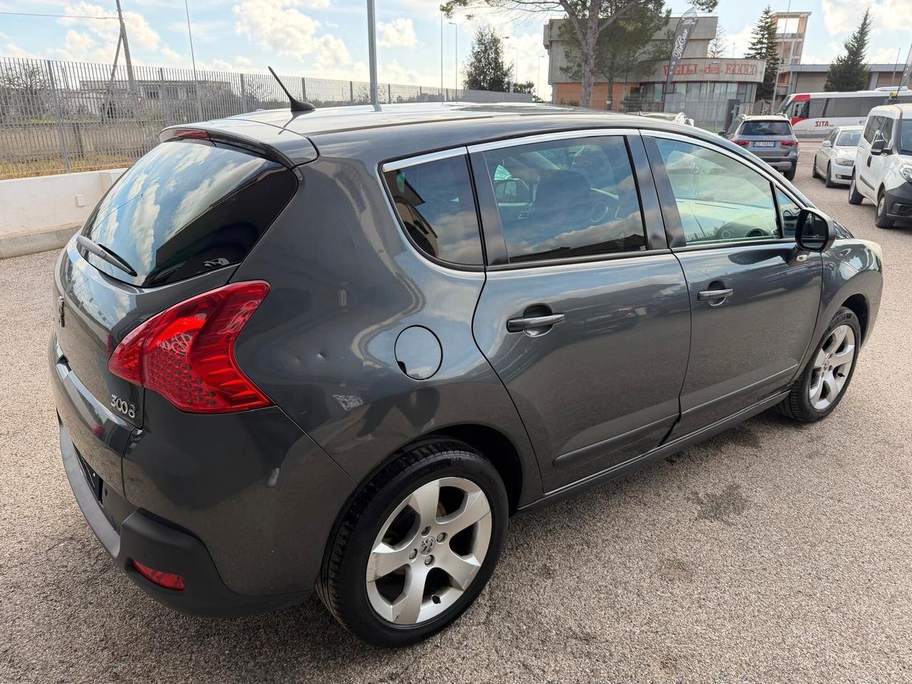 PEUGEOT 3008 1.6 HDI 109CV 80KW OK NEOPATENTATI ANNO 2010