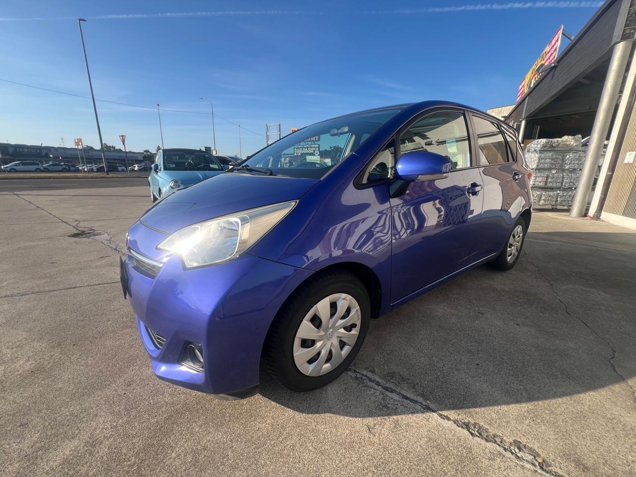 Toyota Verso-S 1.3 MT STYLE