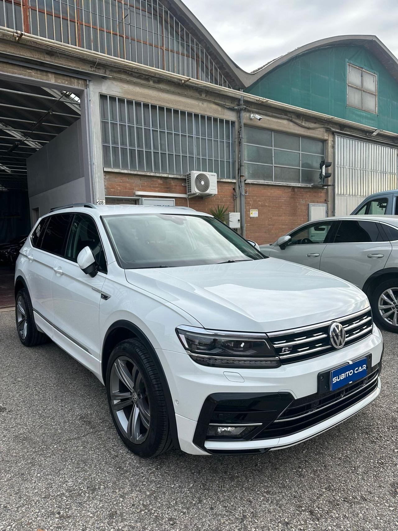 Volkswagen Tiguan Allspace Tiguan Allspace 2.0 TDI SCR DSG 4MOTION R-LINE 7 POSTI